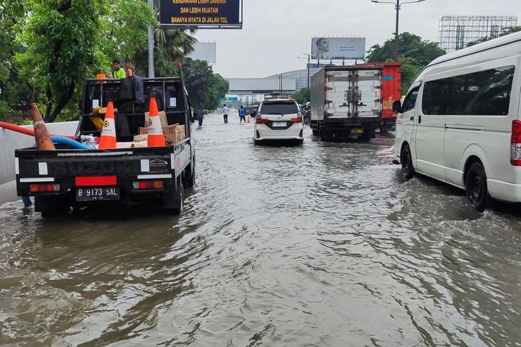 Bongkar Fakta Banjir di Jalan Tol oleh Akademisi