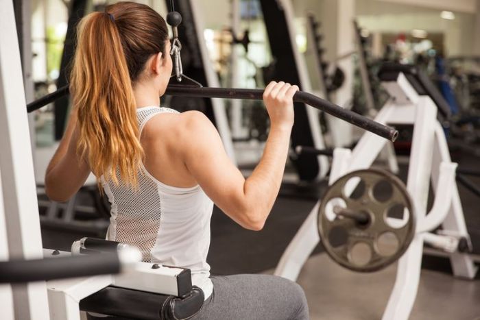Peralatan Olahraga Penting Untuk Pemula Di Gym