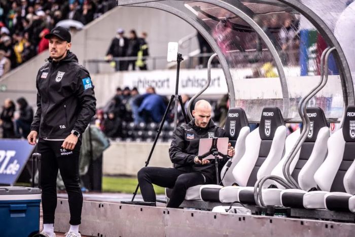 Strategi Pelatih Dalam Meningkatkan Performa Tim Sepak Bola