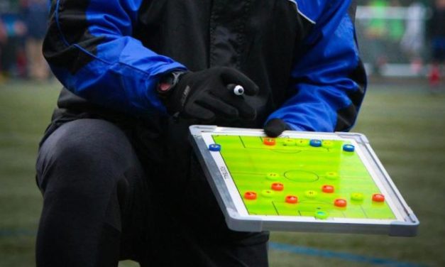 Peran Pelatih Dalam Membangun Tim Sepak Bola Yang Kuat